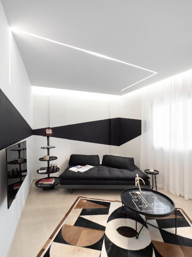 The H Experience - Stylish 2Bd Apt With Balcony In Heraklion Center Ngoại thất bức ảnh