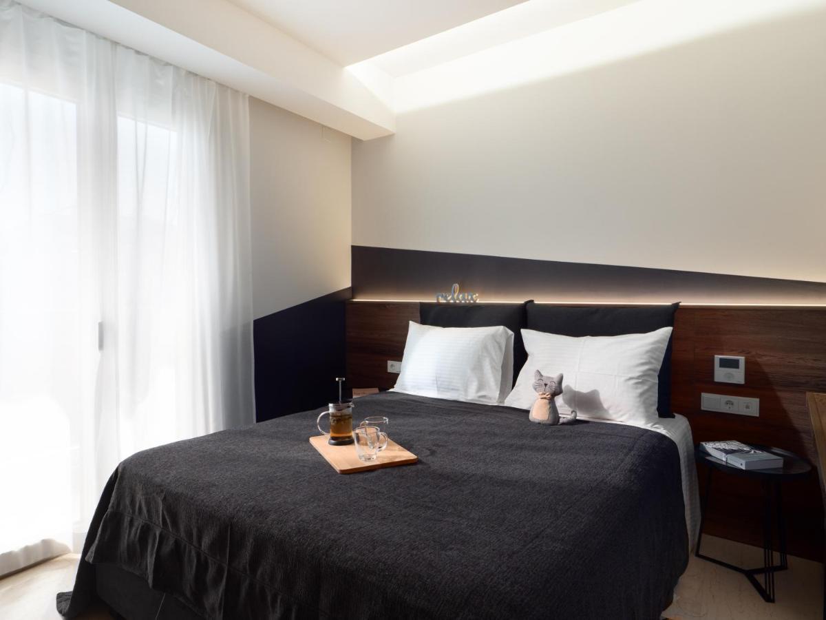 The H Experience - Stylish 2Bd Apt With Balcony In Heraklion Center Ngoại thất bức ảnh